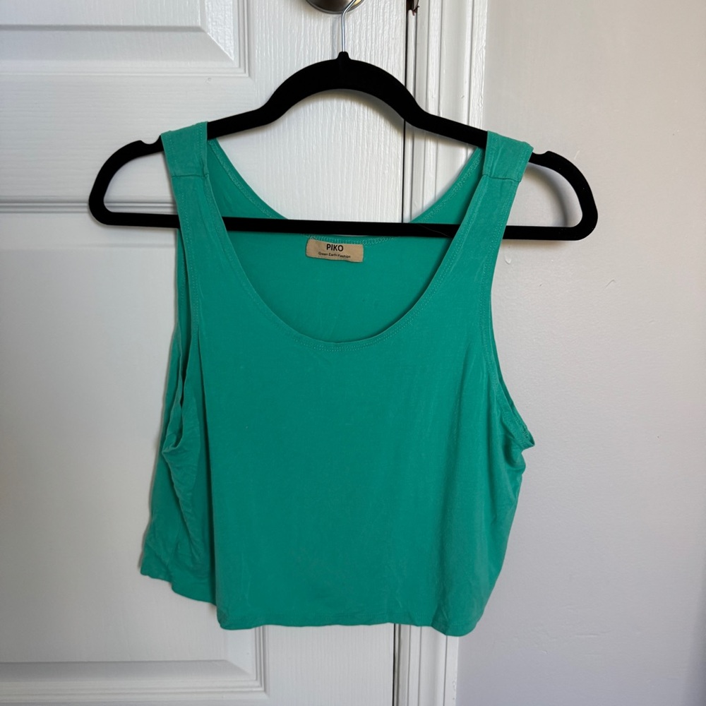 Piko crop top